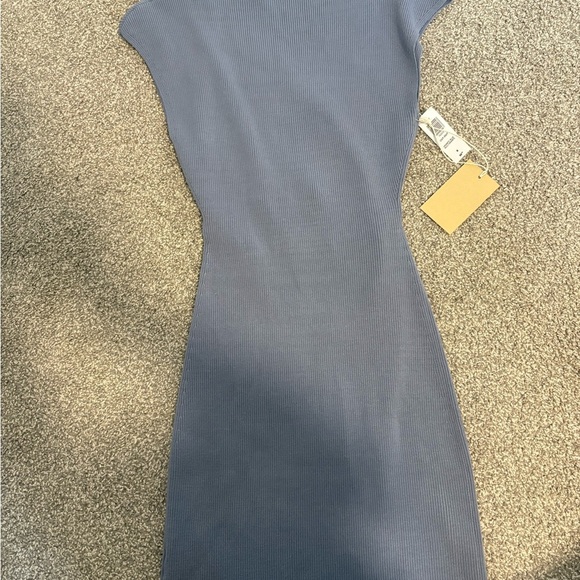 NWT Wilfred Free Cut-out Mini Knit Dress in Granite Blue Size Medium - Picture 8 of 10